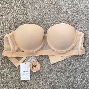 strapless lively bra. LIKE NEW CONDITION.